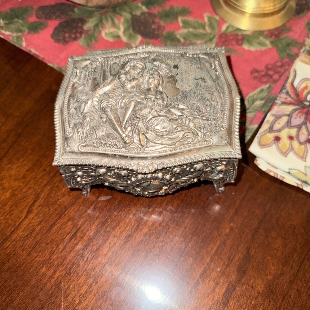 Vintage Silver Metal  Decorative Box